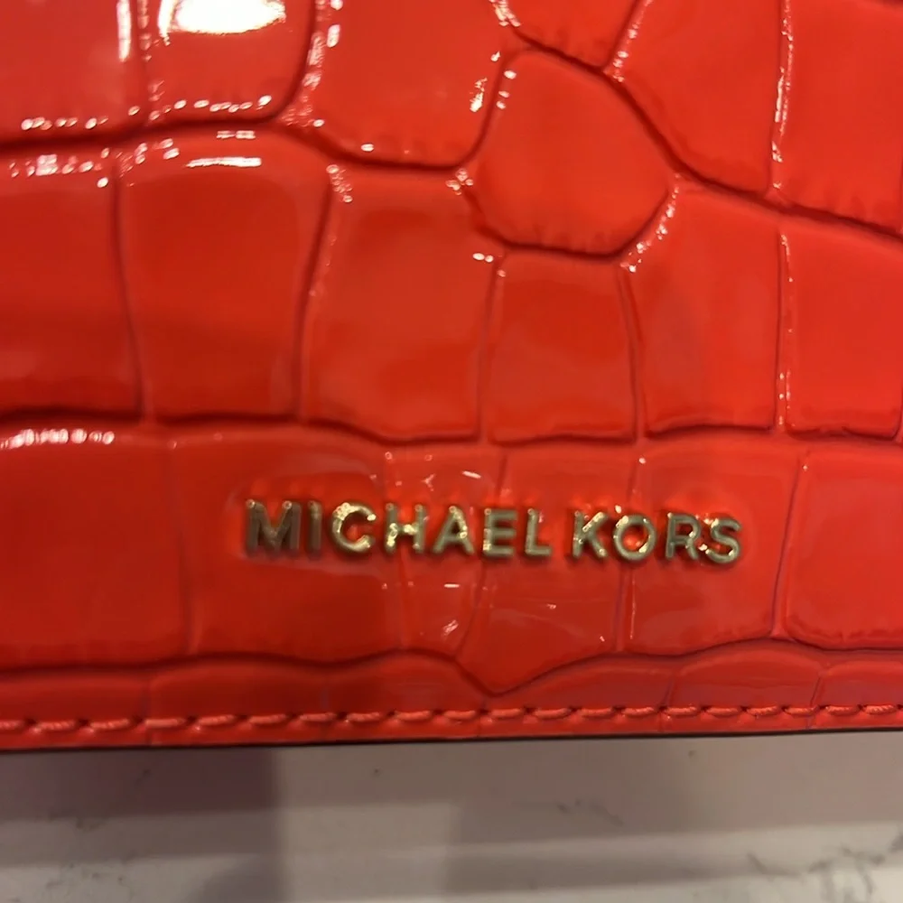Like new Michael Kors Flap XBody bag. Used 2X - Picture 8 of 12